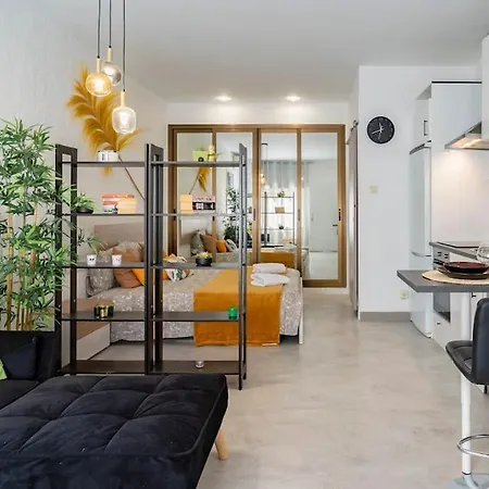 Bonito Estudio Carihuela Con Terraza, Wifi, Playa A 150 Metros Torremolinos Exterior photo