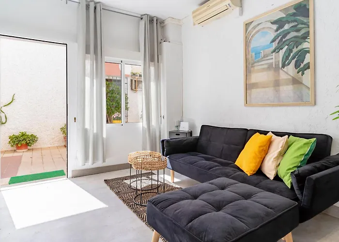 Bonito Estudio Carihuela Con Terraza, Wifi, Playa A 150 Metros