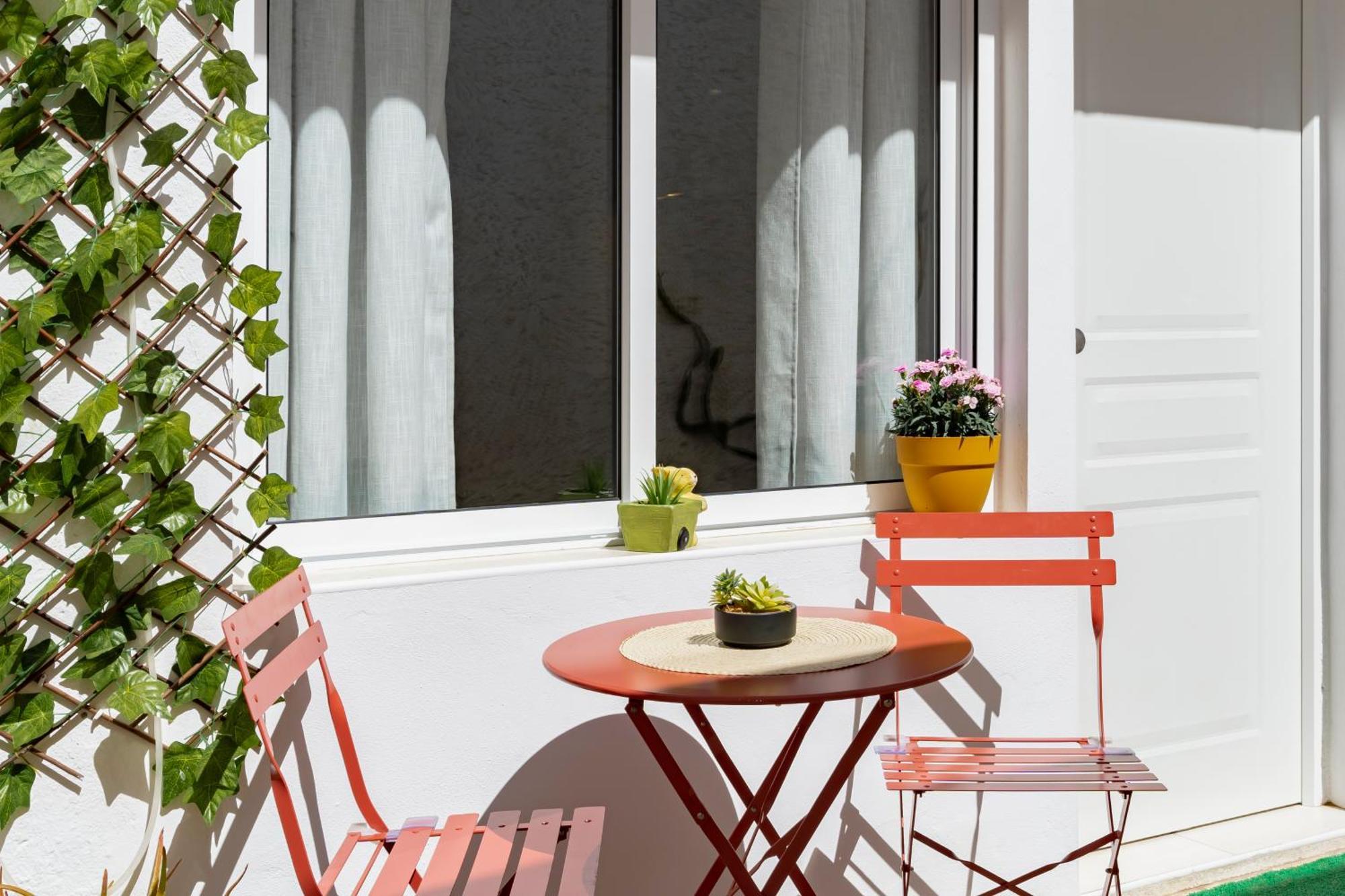 Bonito Estudio Carihuela Con Terraza, Wifi, Playa A 150 Metros Apartament *